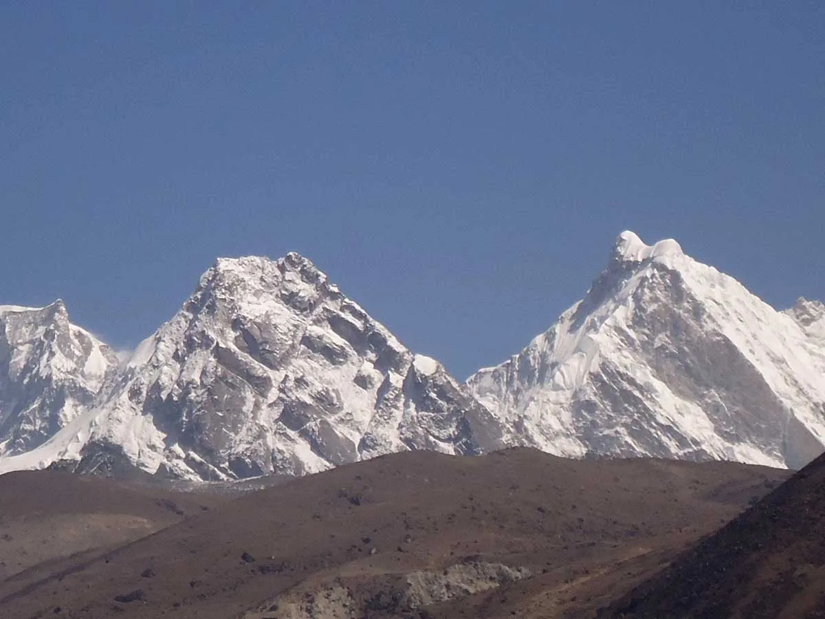 Everest Three High Passes Trek